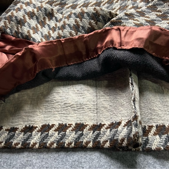 Vintage Wool Houndstooth Coat w/ Real Fur Collar & Cuffs | Fox | Mid-Century - Picture 13 of 13